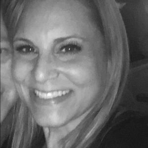 Meet your Posher, Suzanne